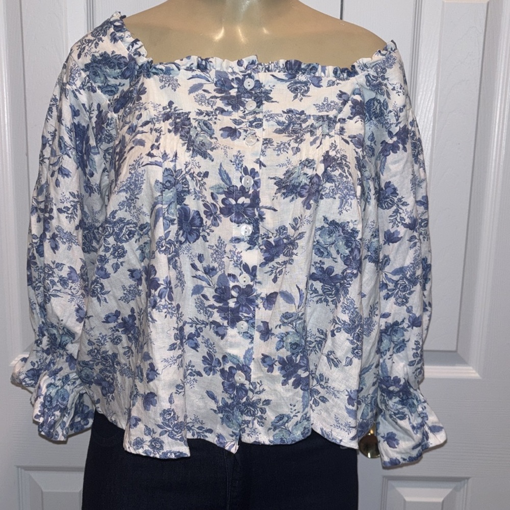 Cupcakes & Cashmere Blue Floral Women's Top - Picture 3 of 7